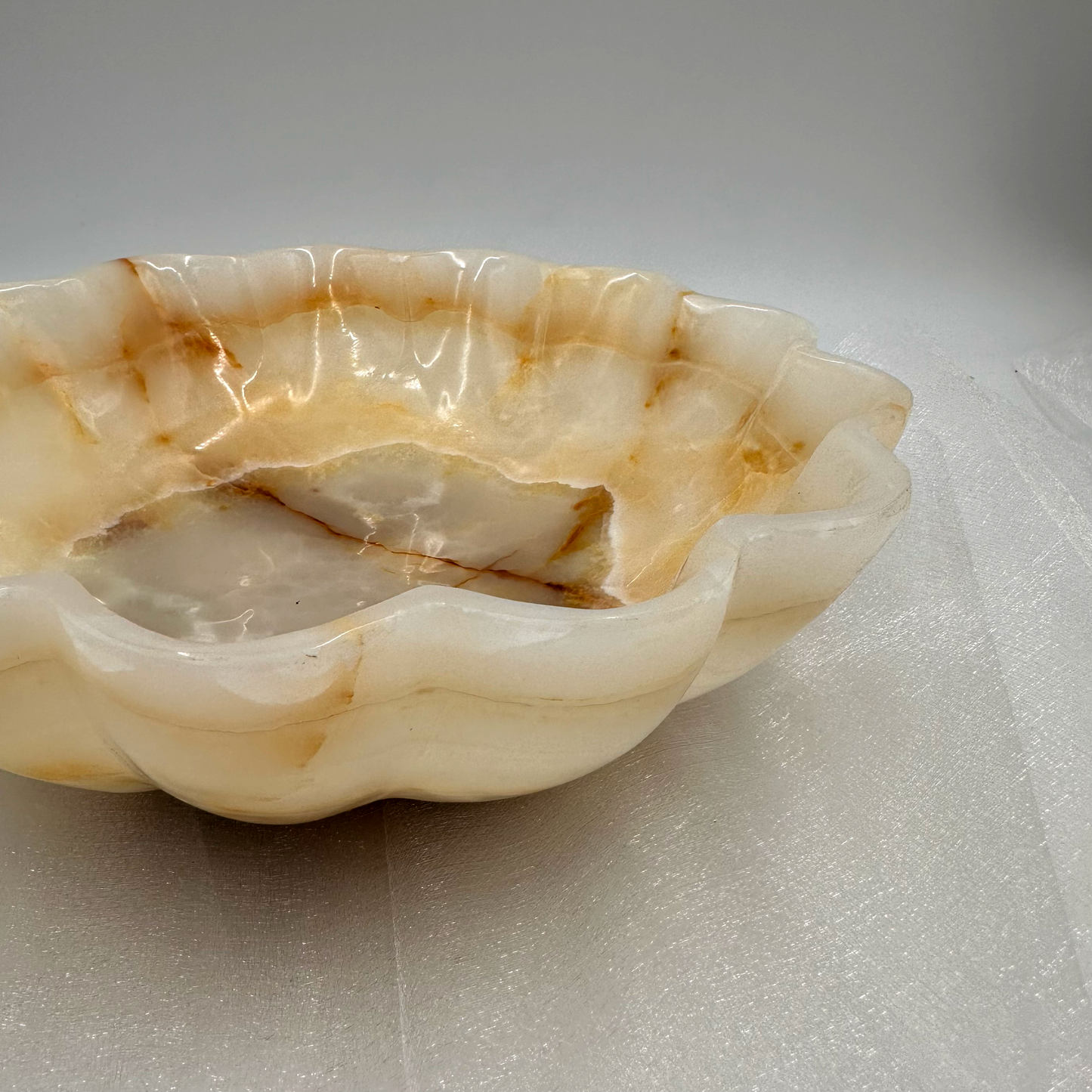 Hand-carved Bowl in Marble and Onyx