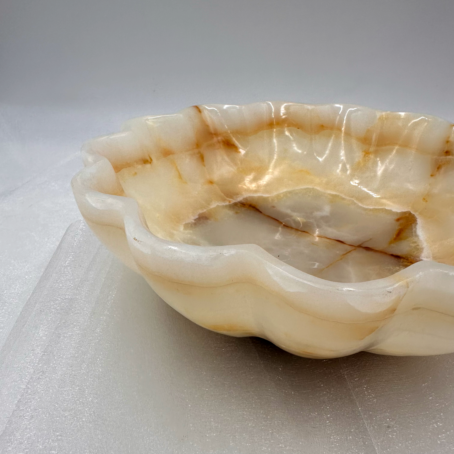 Hand-carved Bowl in Marble and Onyx