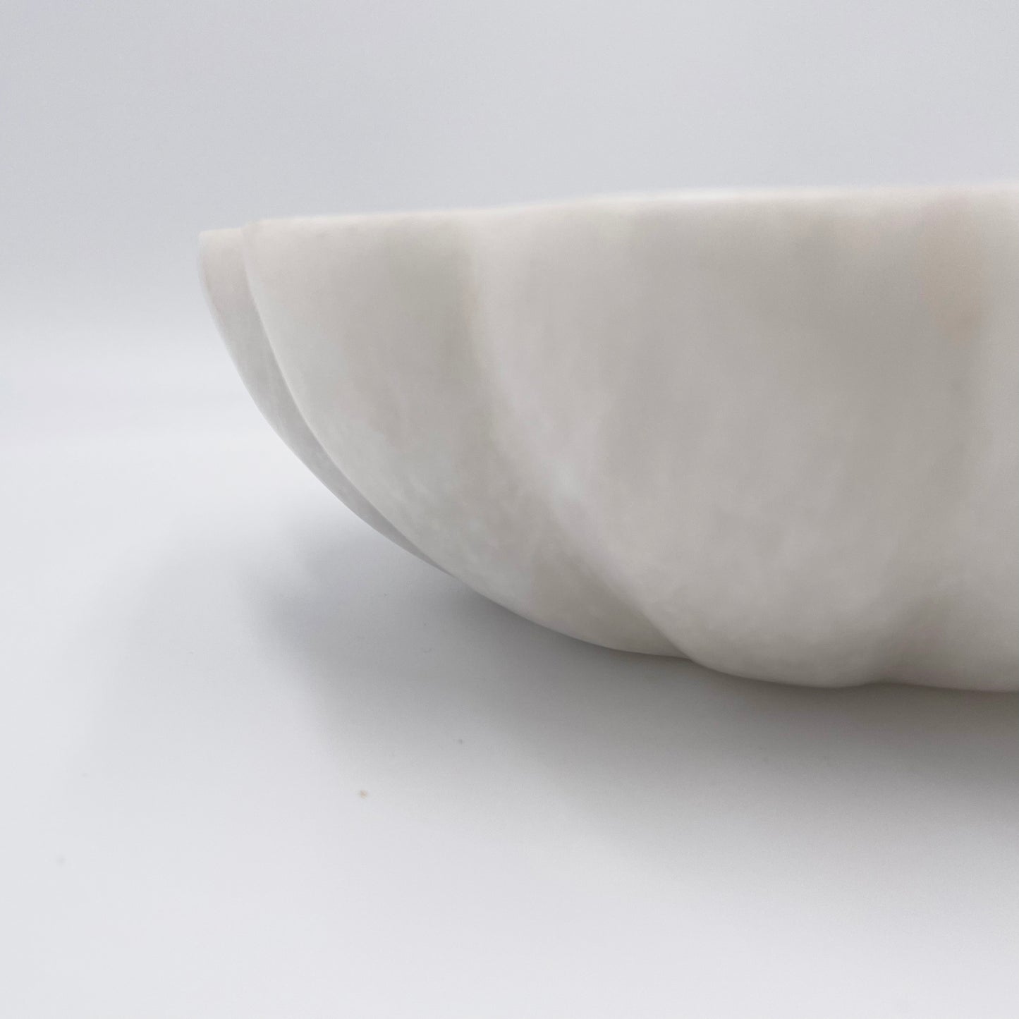 Hand-carved Bowl in Marble and Onyx