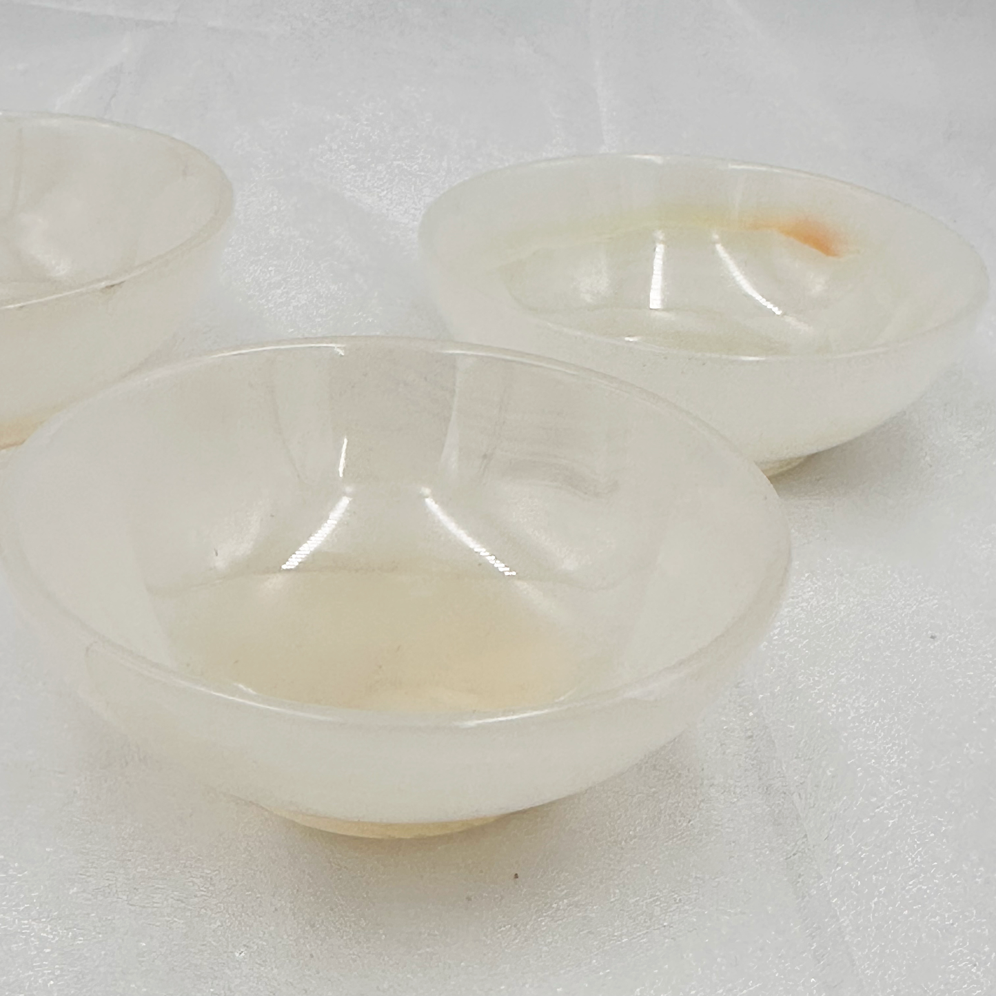 4" Bowl in White Onyx