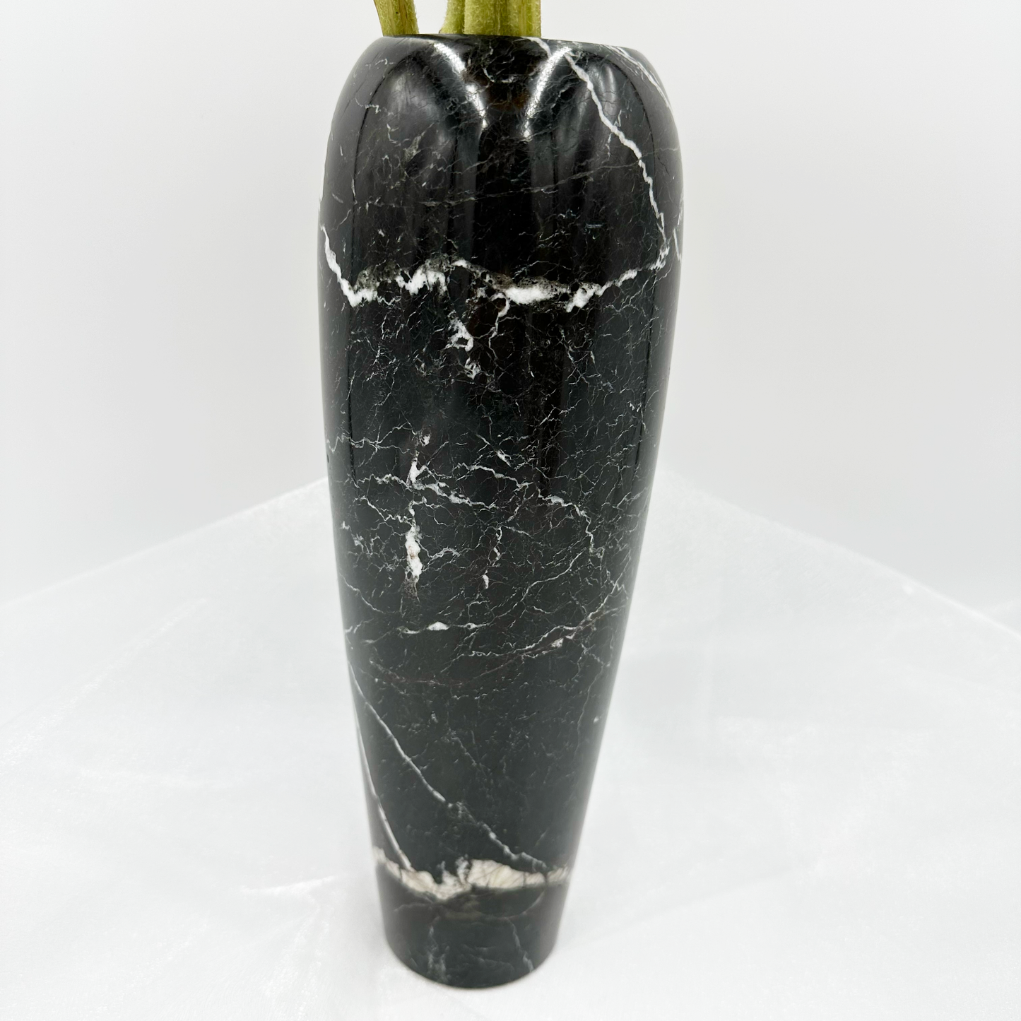 12" Sculpted Vase in Marble & Onyx