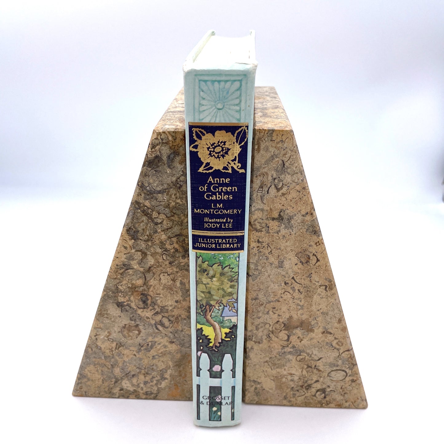Wedge Bookends in Marble and Onyx - 8"